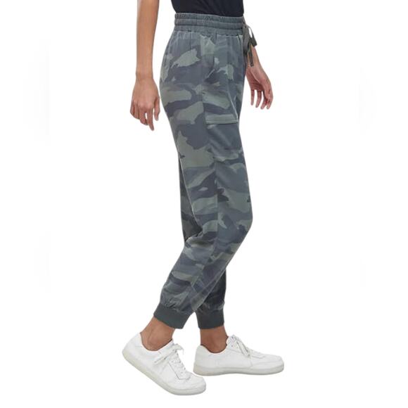 Splendid Camo Jogger Lounge Pants Medium - Picture 3 of 8